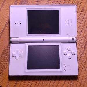 Nintendo DS Lite